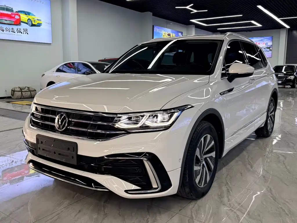 Volkswagen TiguanLPHEV 2022
