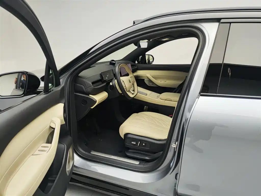 NIO ES6 2025