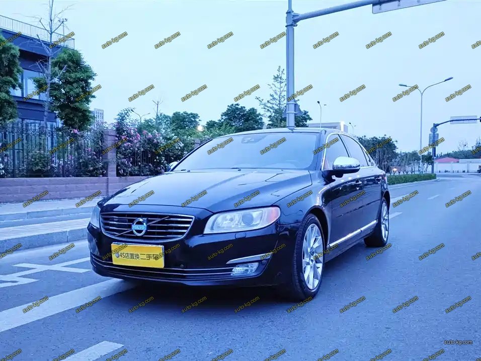 Volvo S80L 2015