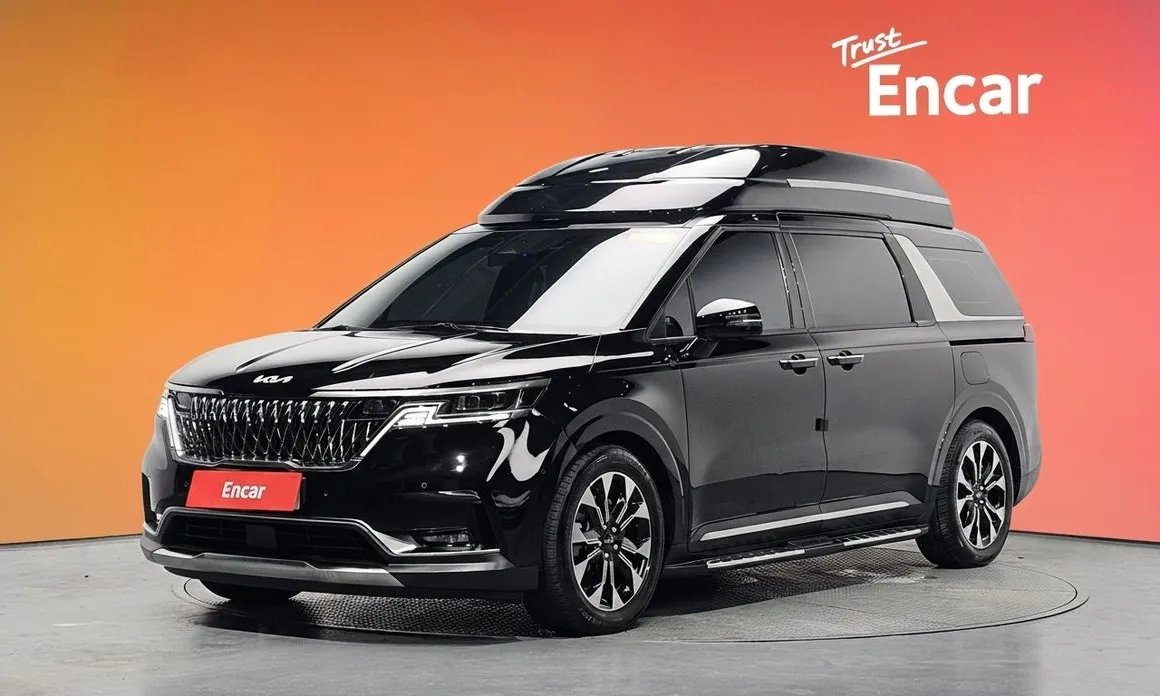 Kia Carnival 2023 — фото 1 из 34