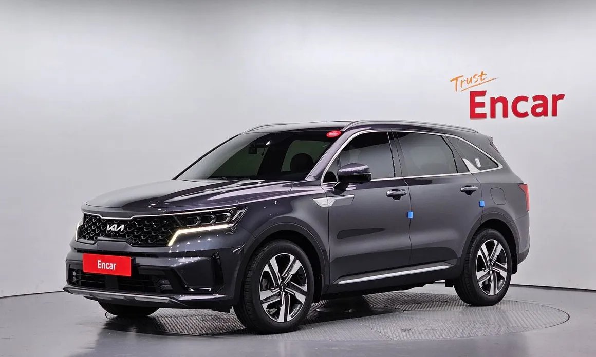 Kia Sorento 2023 — фото 1 из 20