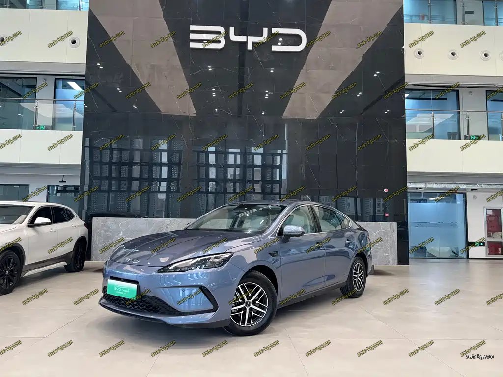 BYD Seal 05 DM-i 2025