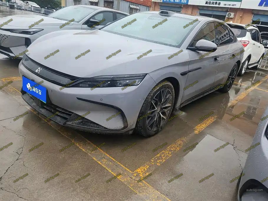 BYD Han 2025