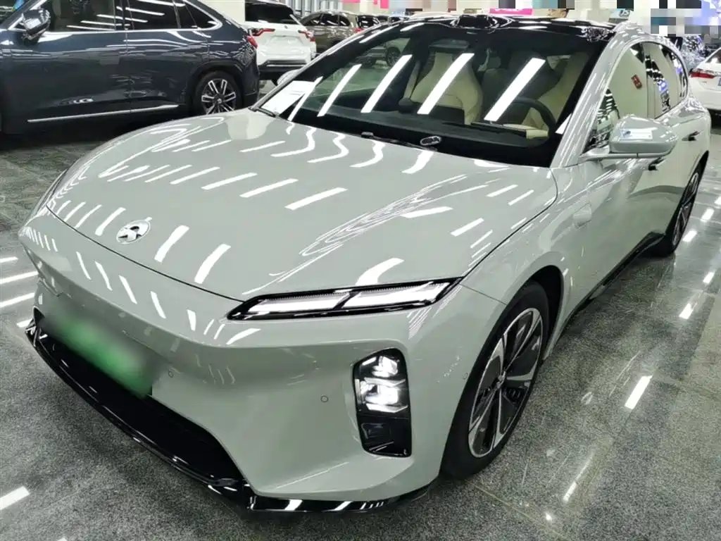 NIO ET5T 2025