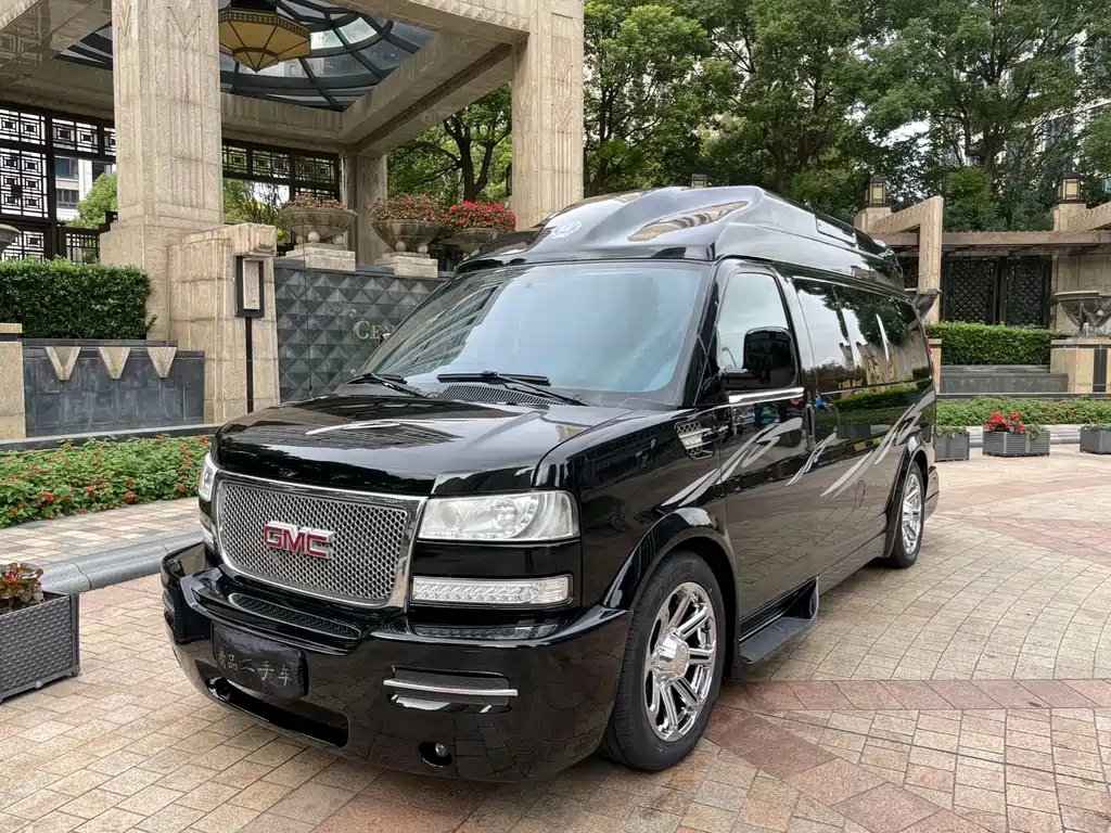 GMC Savana 2015