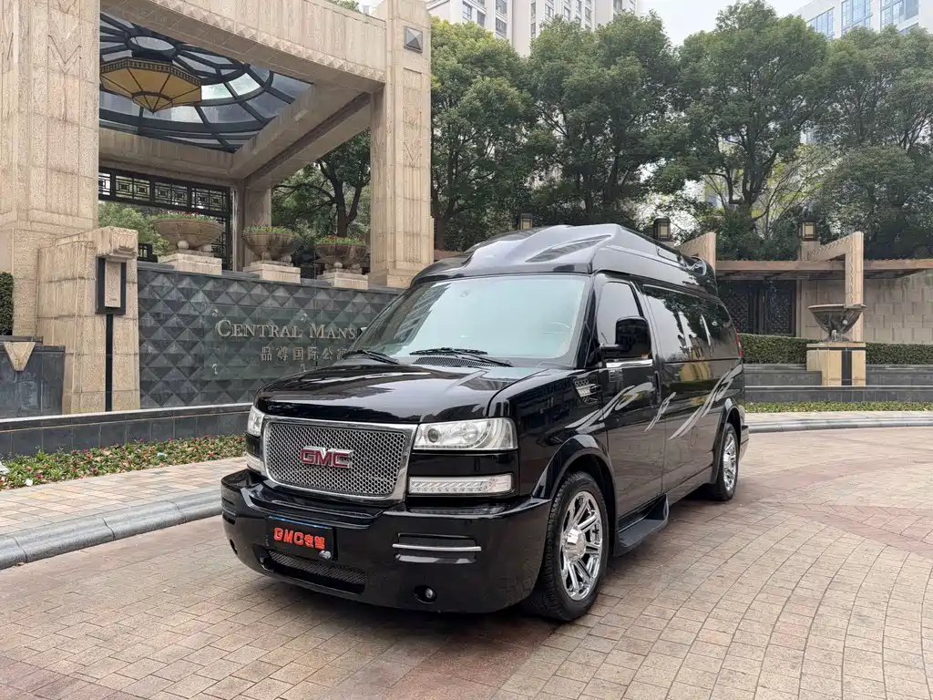 GMC Savana 2017