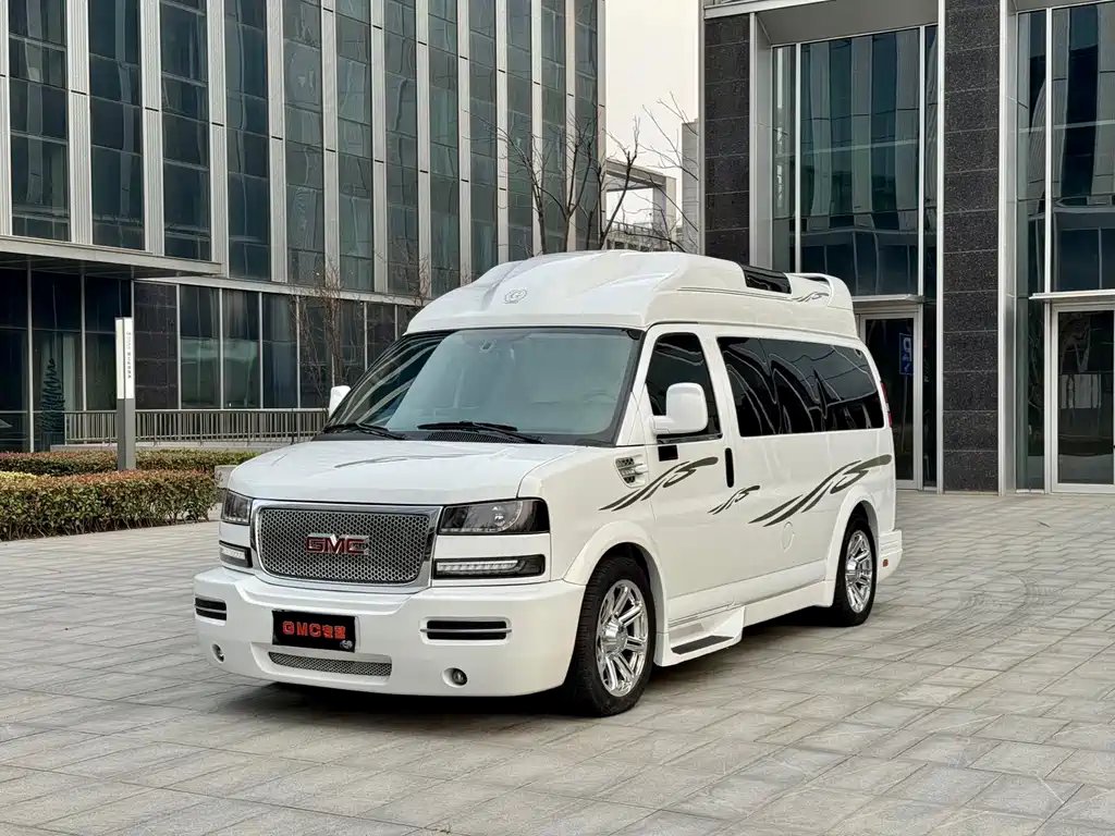 GMC Savana 2016
