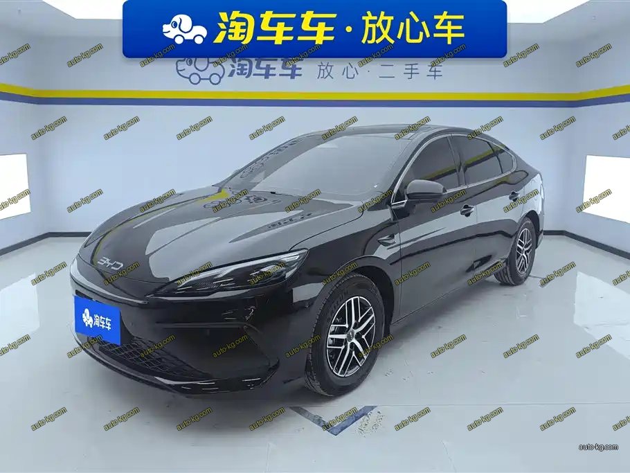 BYD Seal 05 DM-i 2025