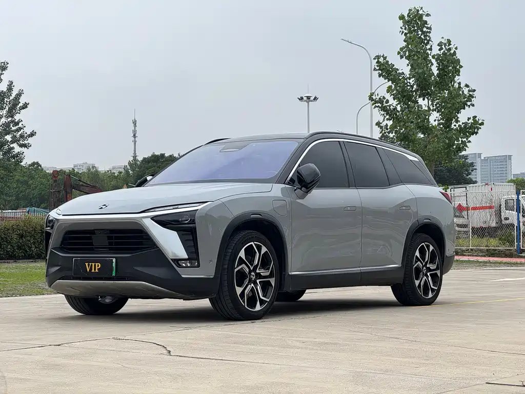 NIO ES8 2021