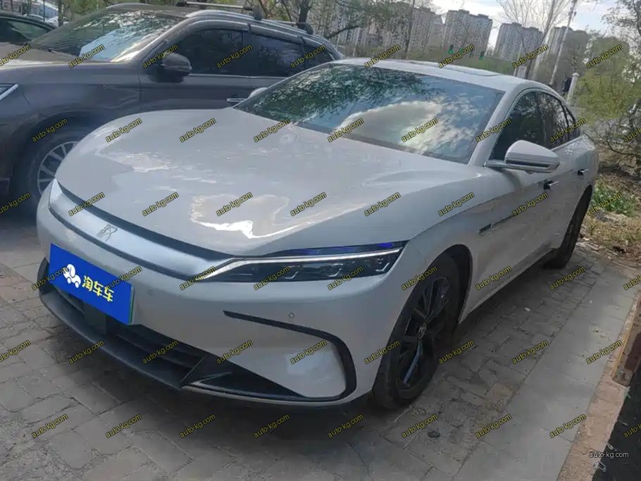 BYD Han 2024