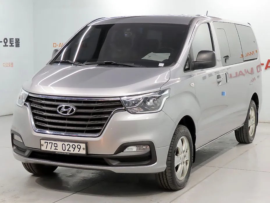 Hyundai Starex 2018 — фото 1 из 20