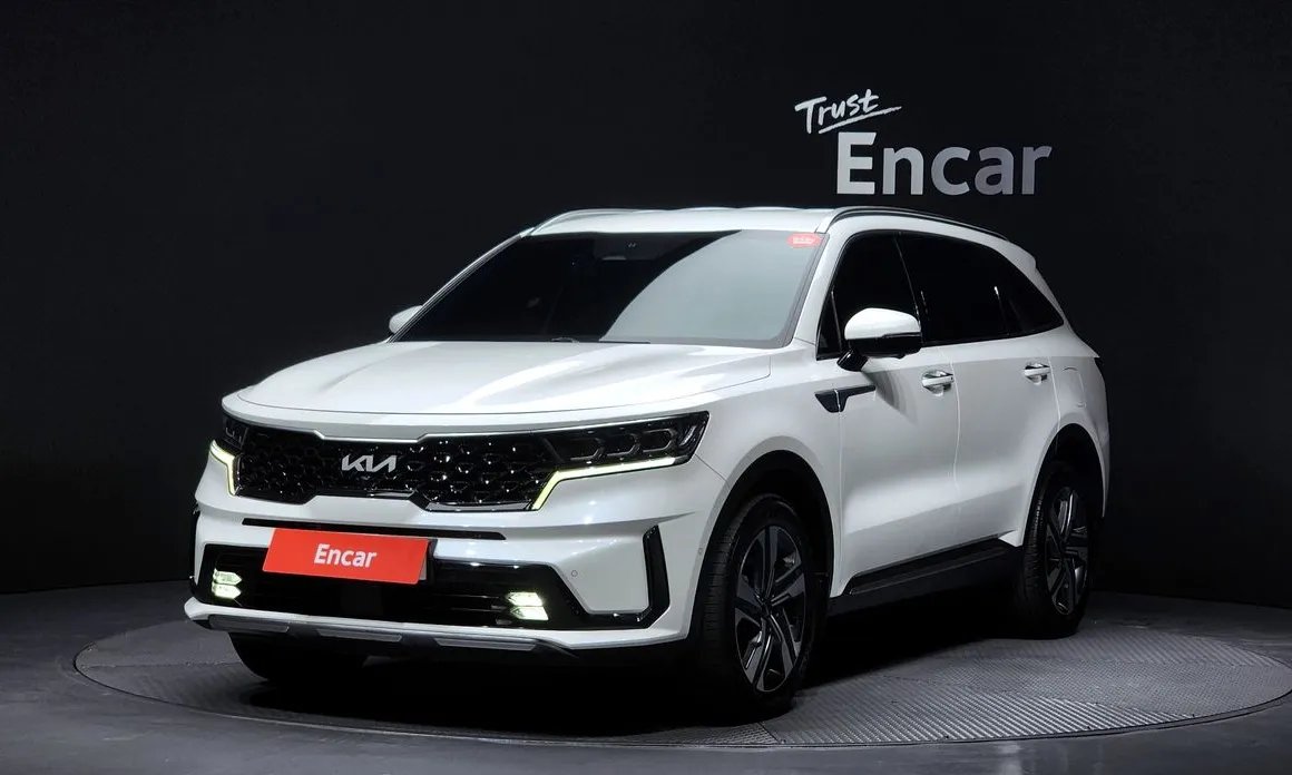 Kia Sorento 2023 — фото 1 из 20