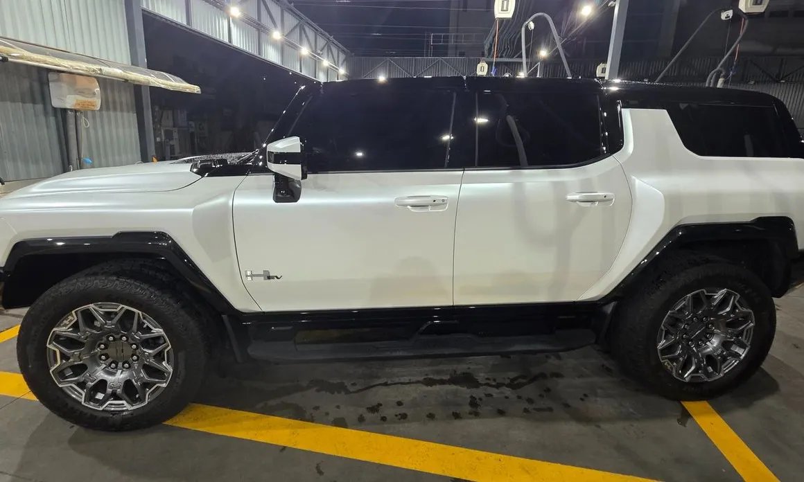 GMC Hummer EV 2024