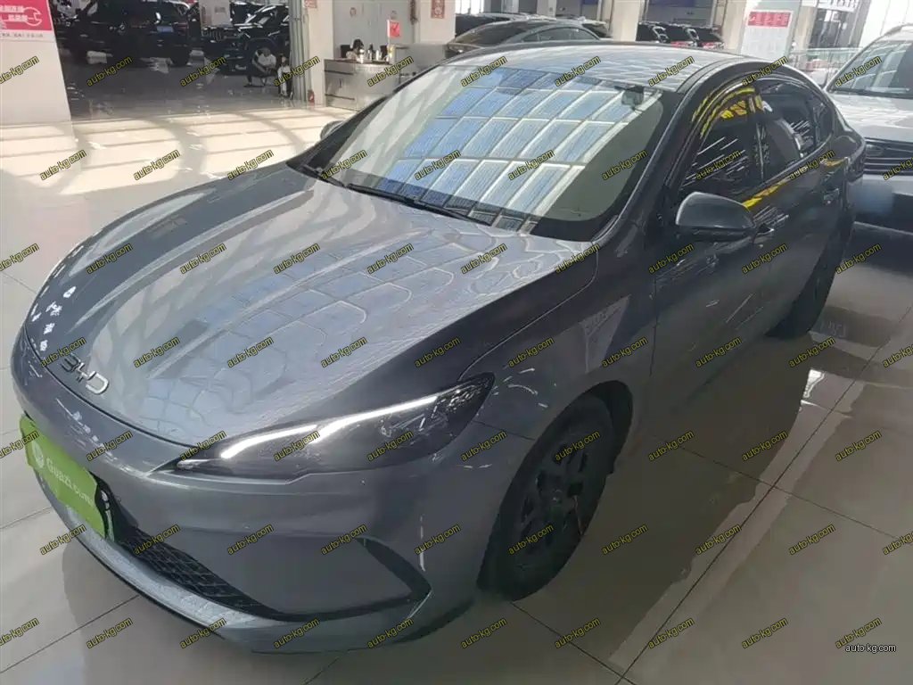 BYD Seal 05 DM-i 2025