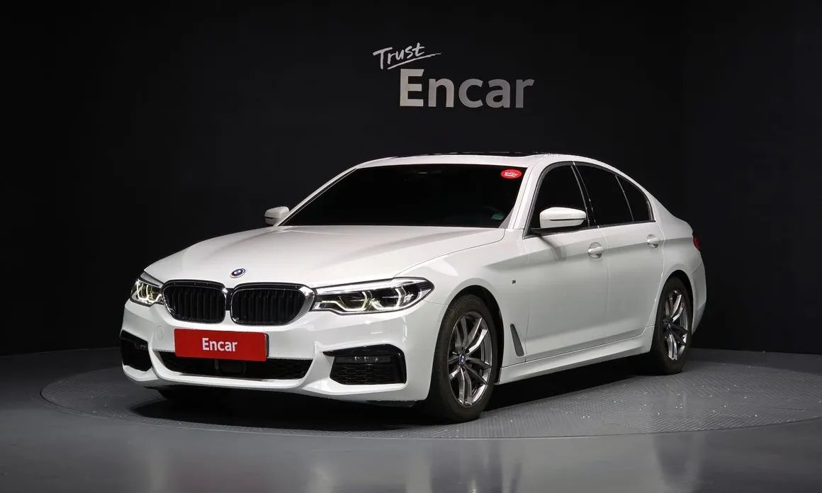 BMW 5-Series 2020 — фото 1 из 20