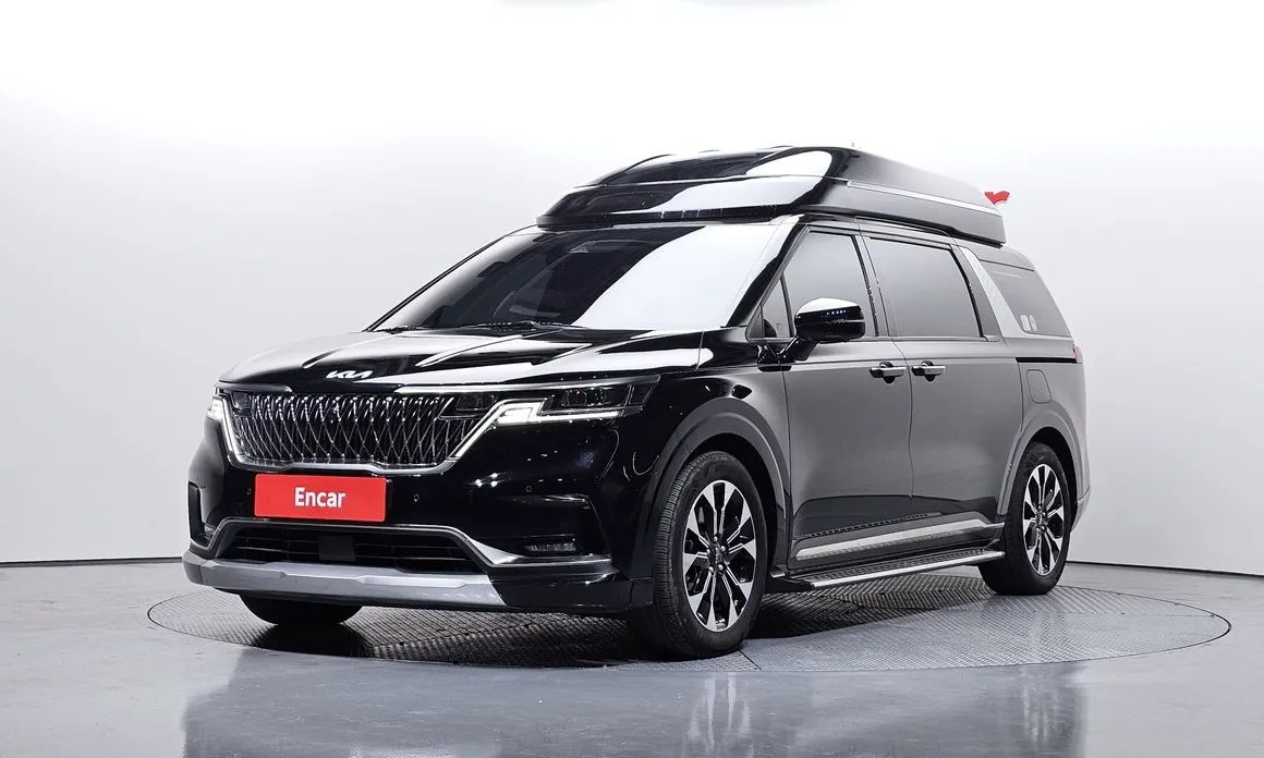 Kia Carnival 2023 — фото 1 из 20