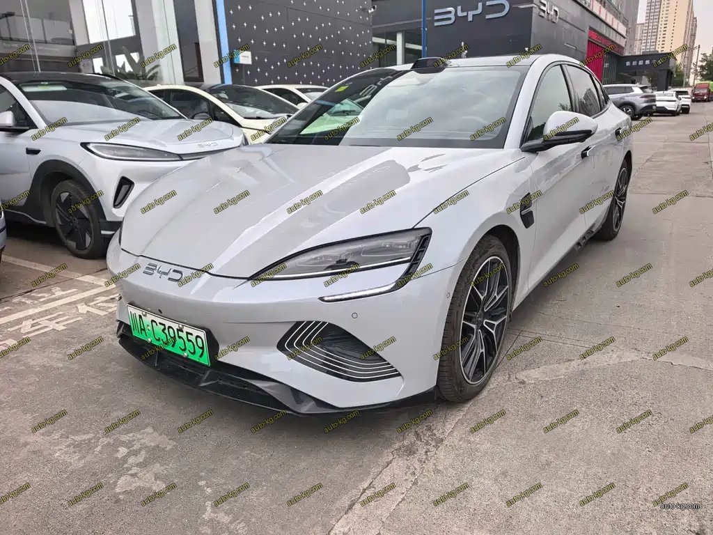 BYD Seal 2025