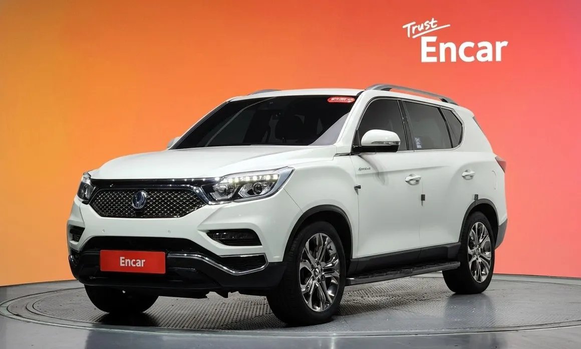 SsangYong Rexton 2018 — фото 1 из 20