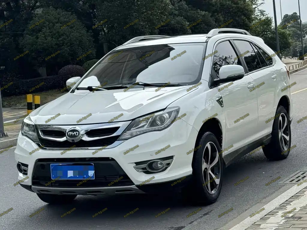 BYD S7 2015