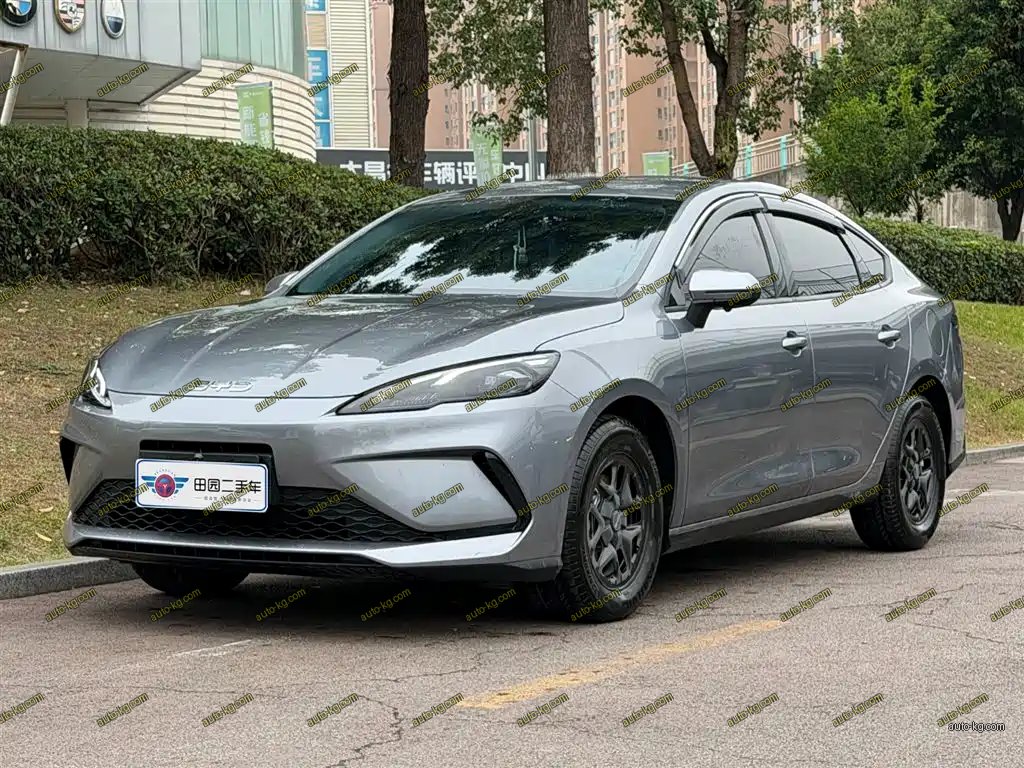 BYD Seal 05 DM-i 2025