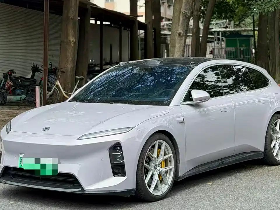 NIO ET5T 2025