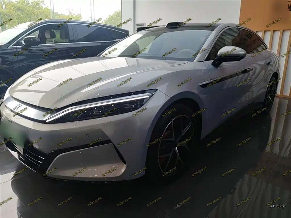 BYD 汉L 2025