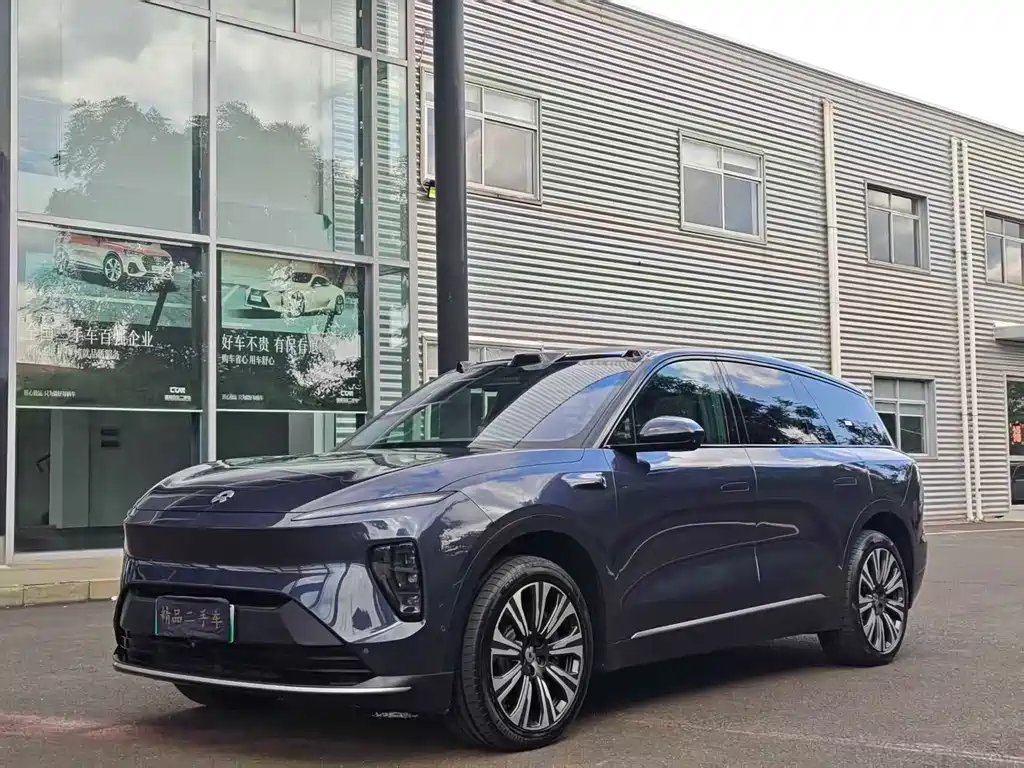 NIO ES8 2024