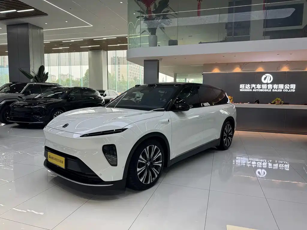 NIO ES8 2024