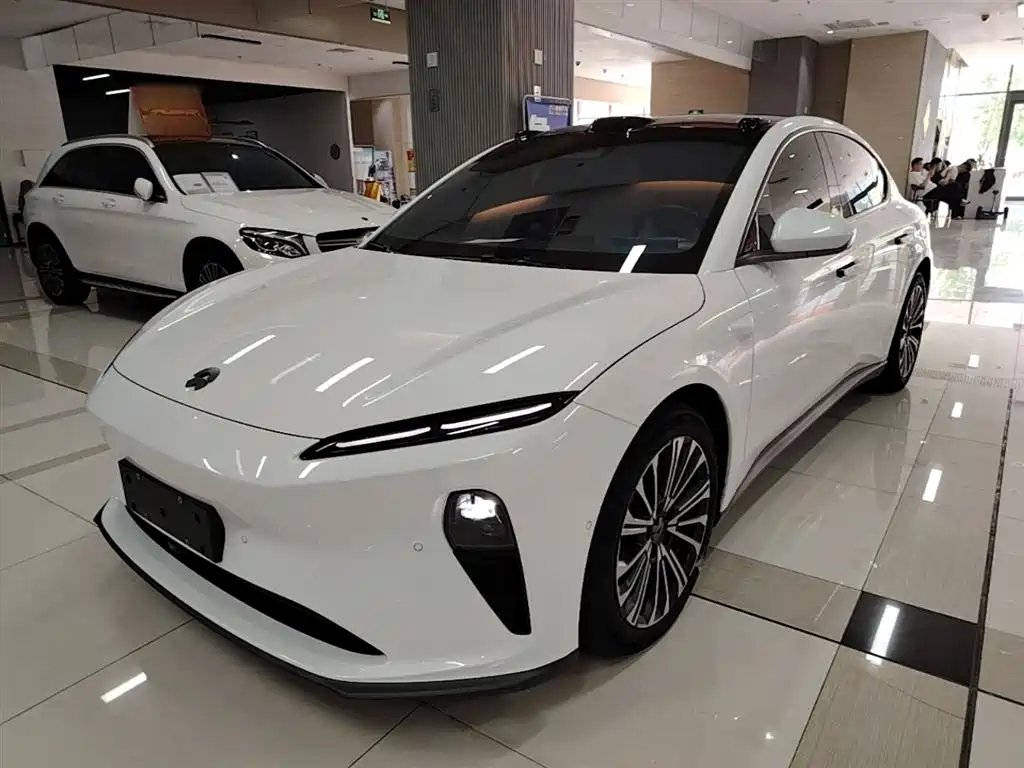 NIO ET5 2022