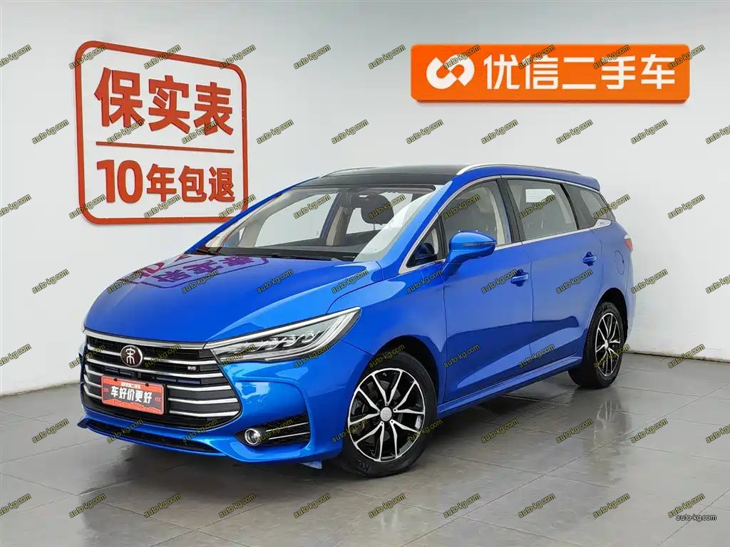 BYD MAX 2018