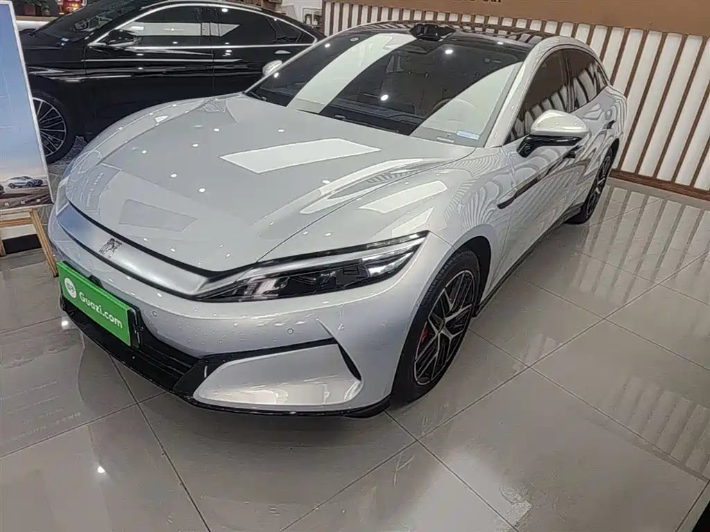 BYD Han L 2025