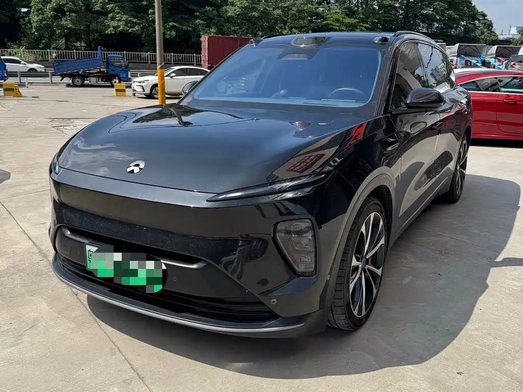 NIO ES8 2023
