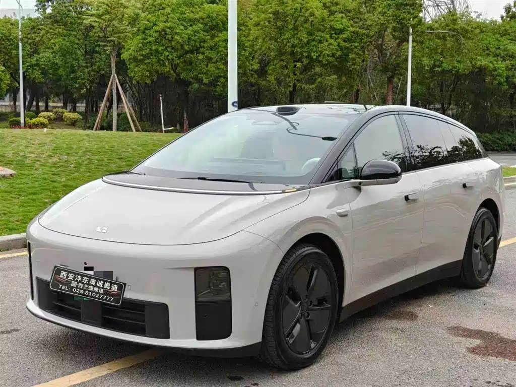 Li Auto Lii6 2025