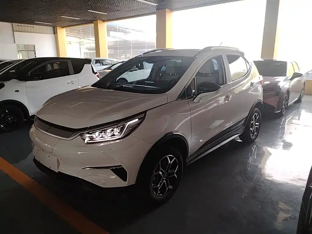 BYD Yuan Pro 2024 — фото 1 из 5