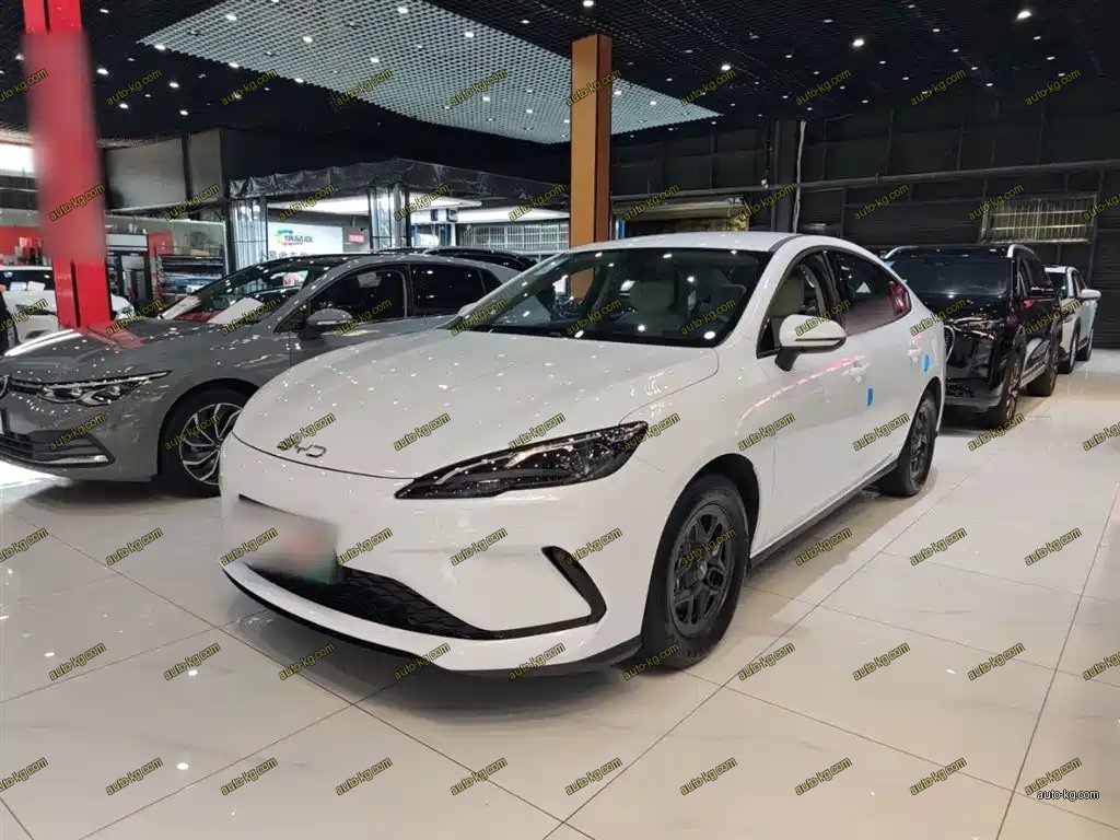 BYD Seal 05 DM-i 2025