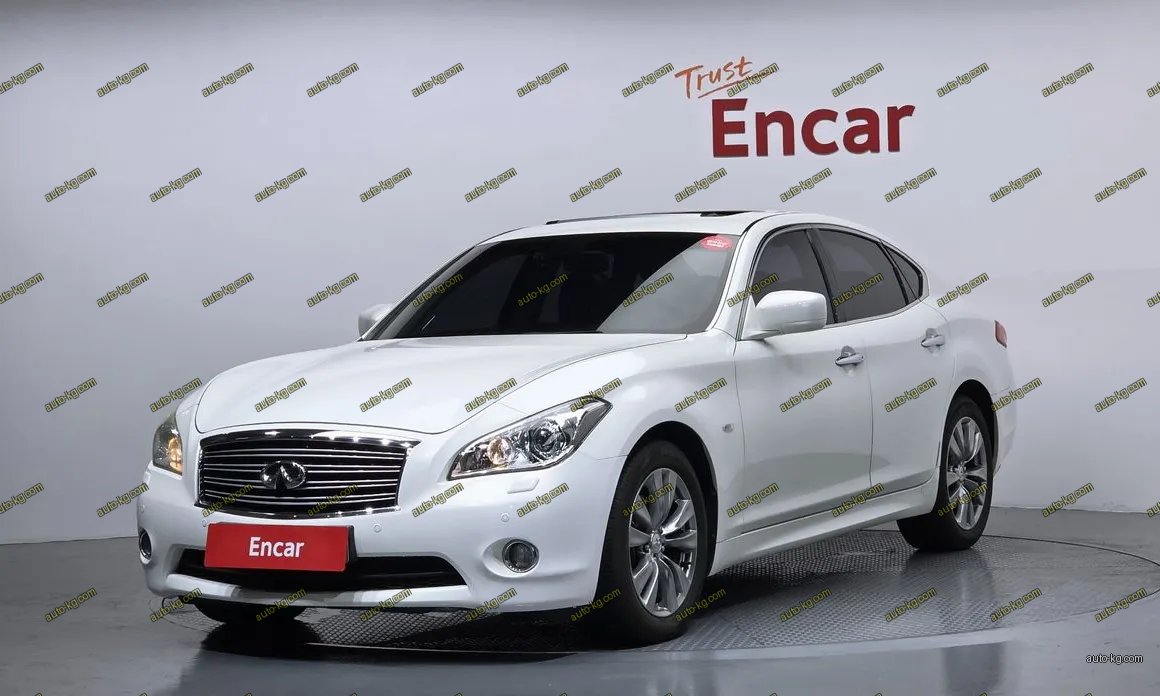 Infiniti M 2011
