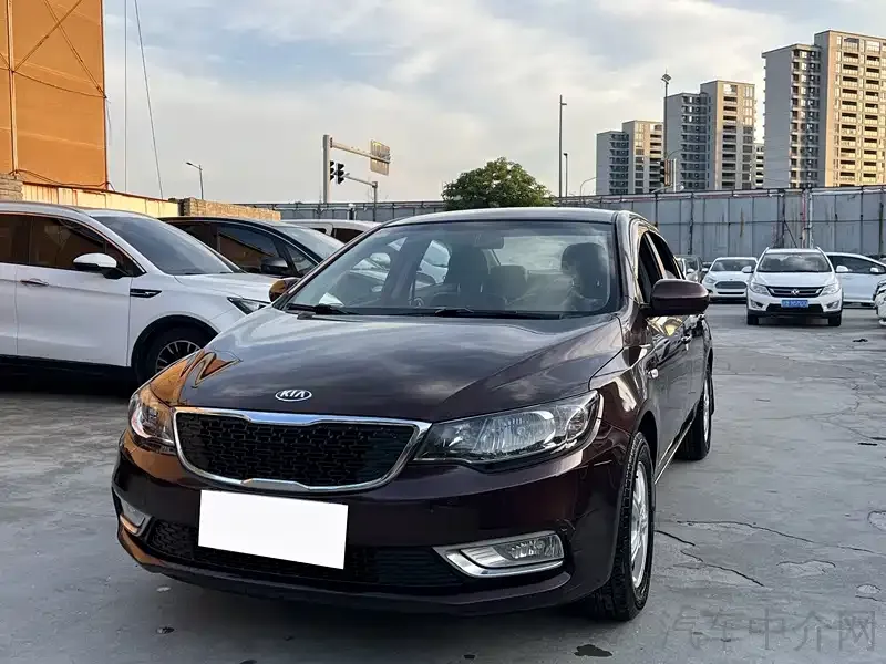 Kia Forte 2014 — фото 1 из 12