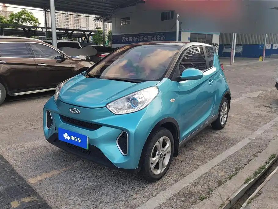 CheryQQ Little Ant 2019