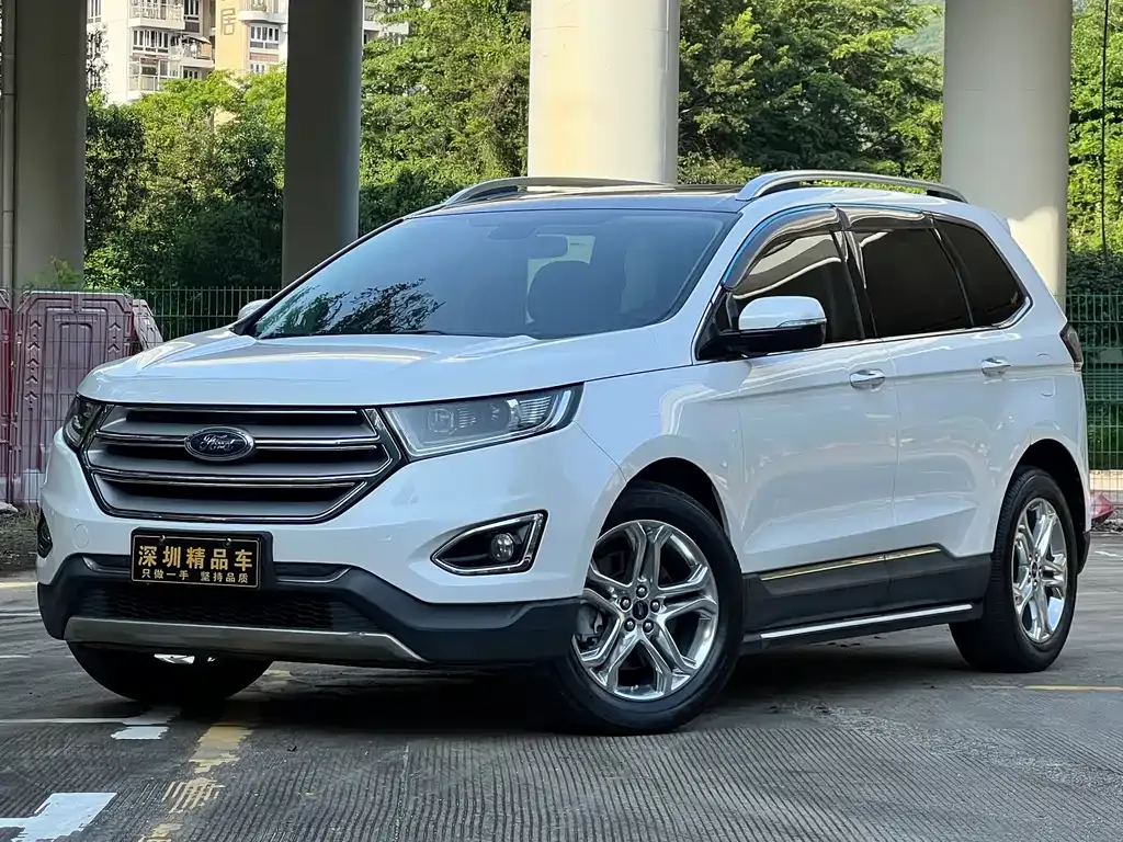 Ford Edge 2016 — фото 1 из 18