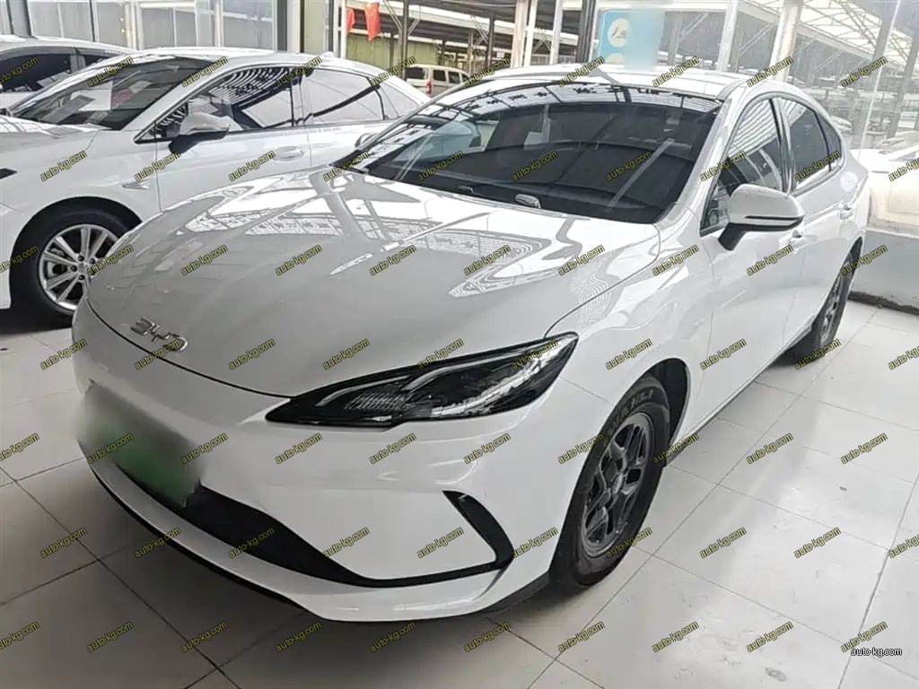 BYD Seal 05 DM-i 2025