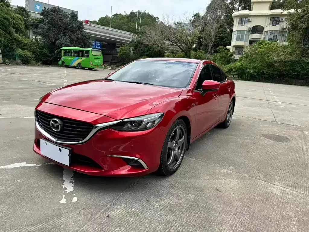 Mazda Atenza 2018 — фото 1 из 10