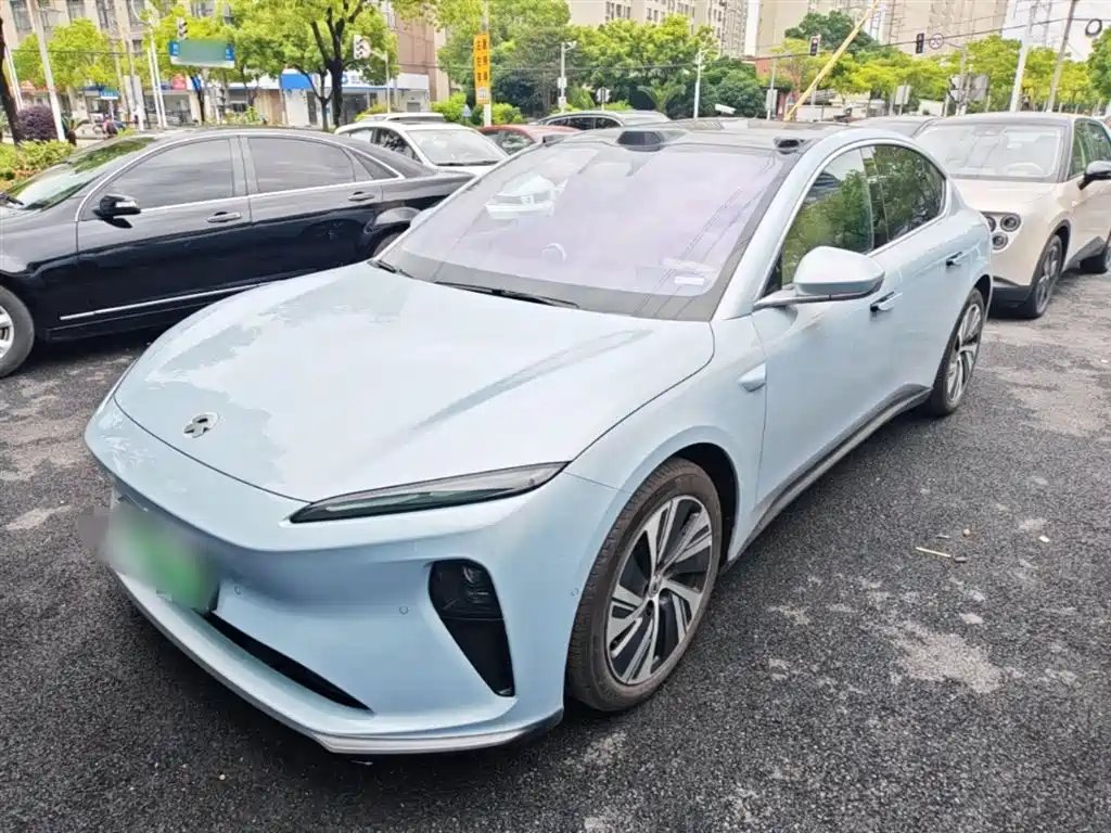 NIO ET5 2025