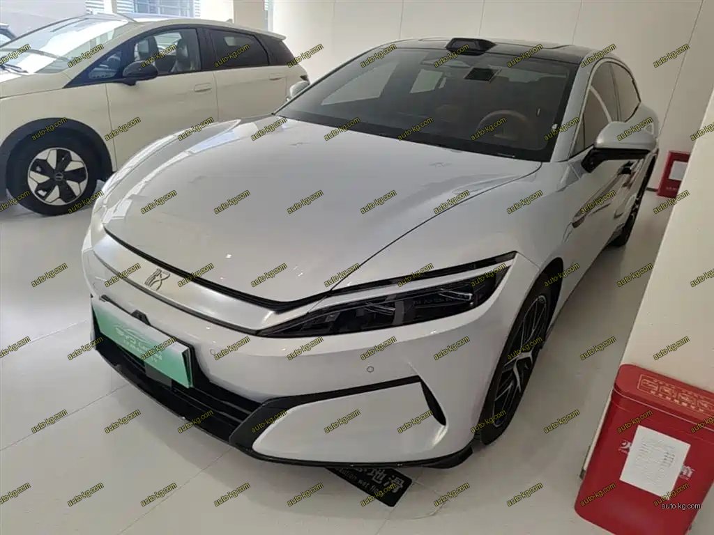 BYD 汉L 2025