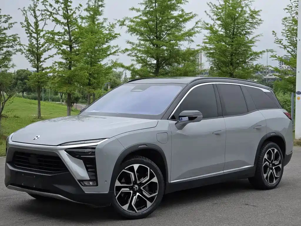 NIO ES8 2022