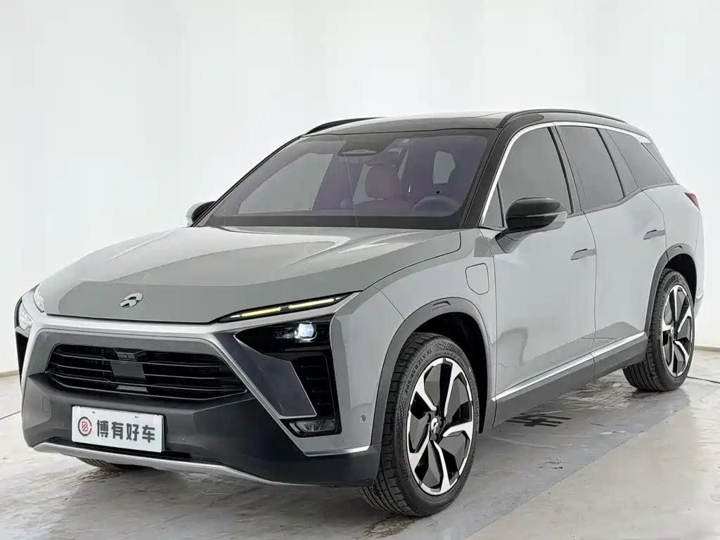 NIO ES8 2021
