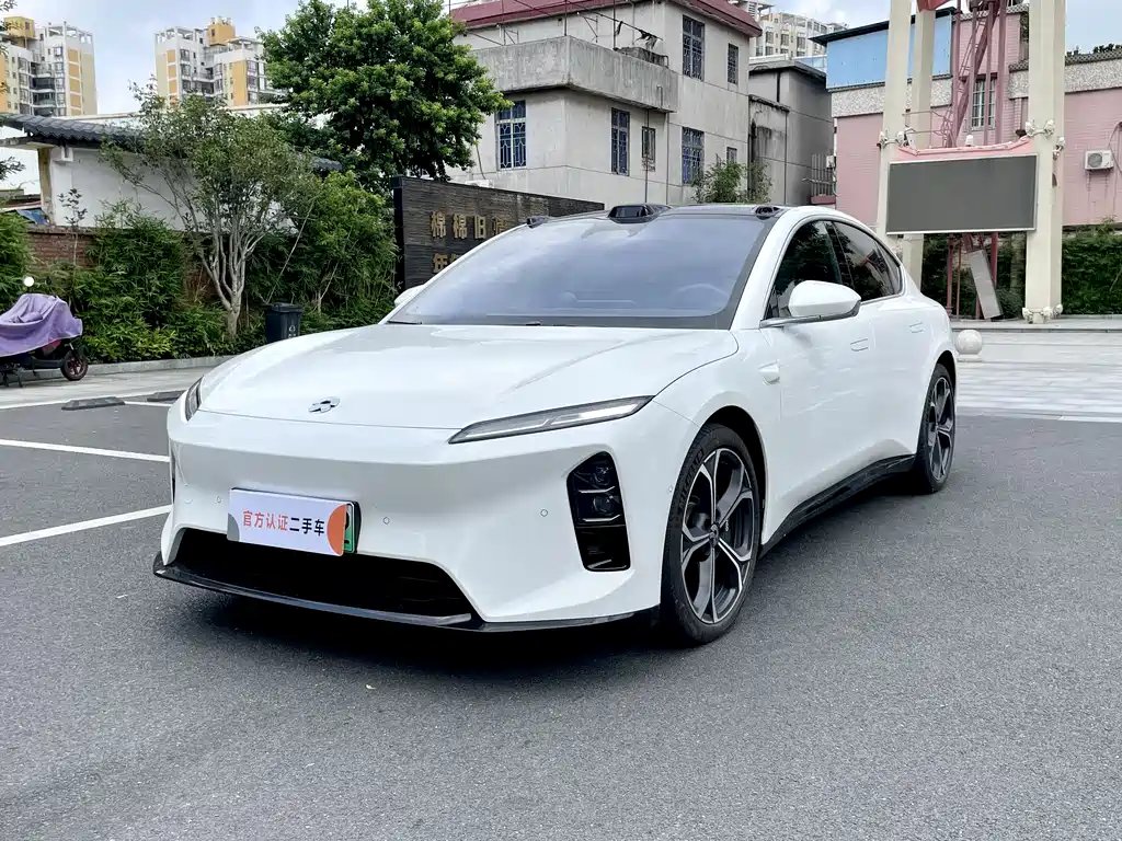 NIO ET5 2025