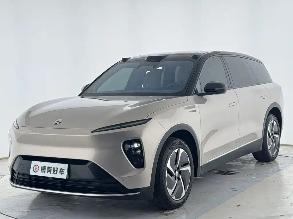 NIO ES8 2024