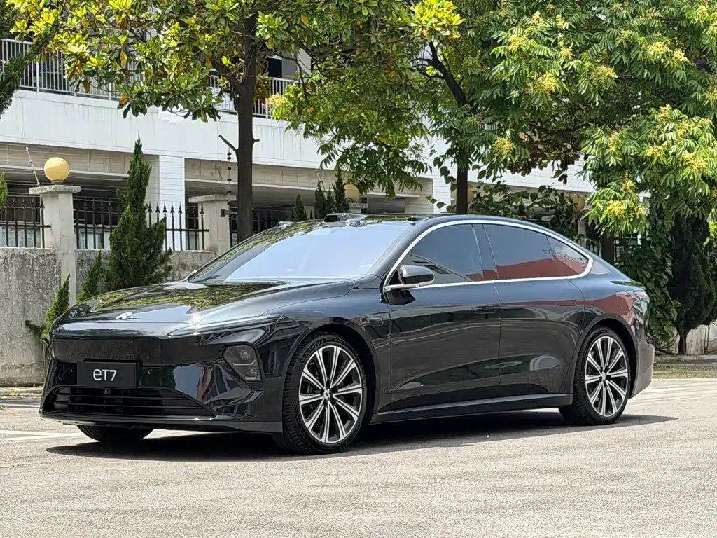 NIO ET7 2025