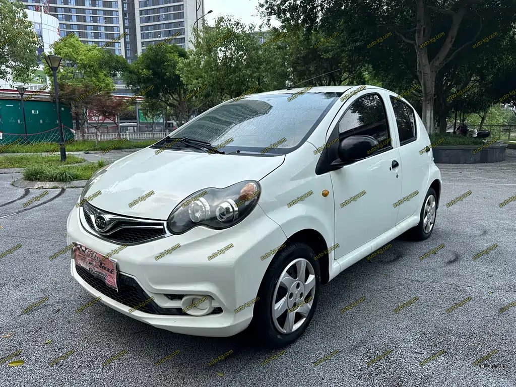 BYD F0 2015
