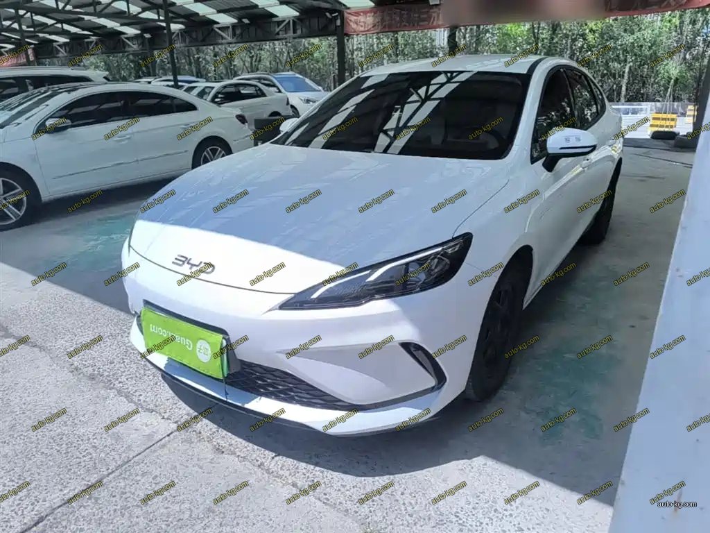 BYD Seal 05 DM-i 2025